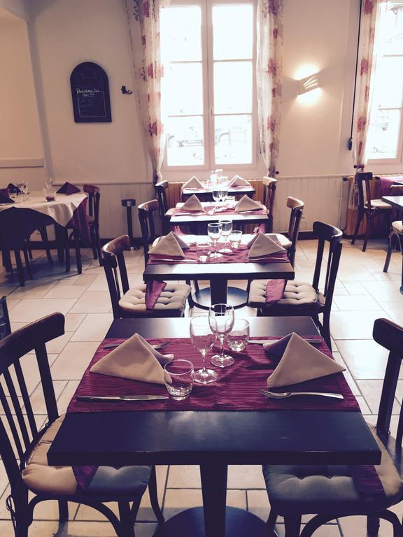 Hotel Du Commerce Bar-sur-Seine Екстериор снимка